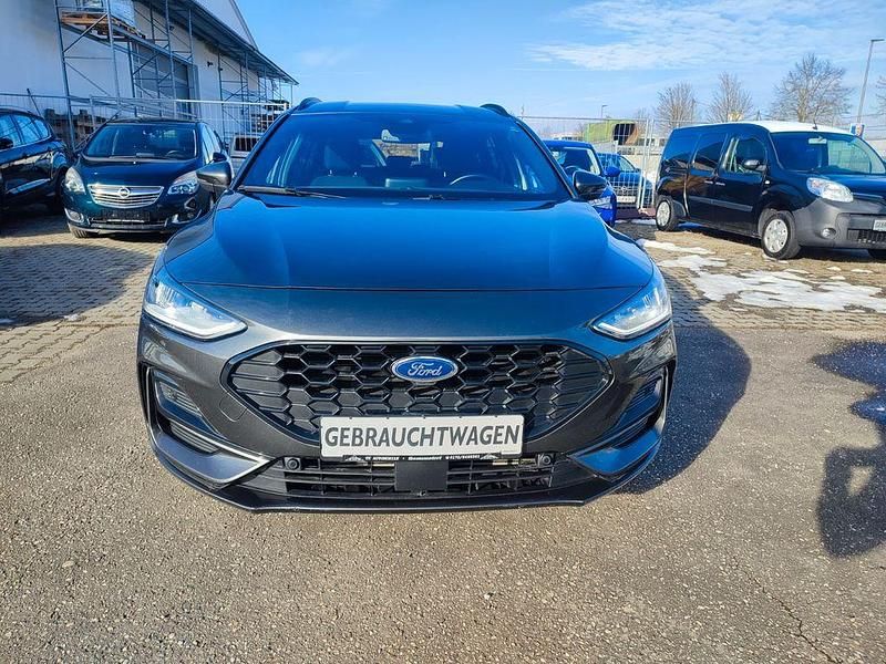 Gebraucht Ford Focus ST-Line 155 PS (114 kW) 2023 Grau Kombi