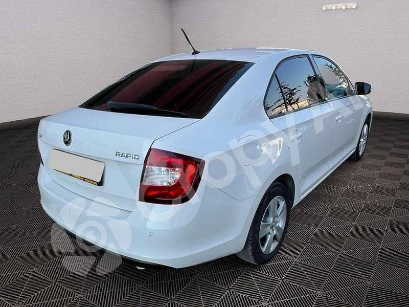 Gebraucht Skoda Rapid Active 95 PS (69 kW) 2019 Kleinwagen