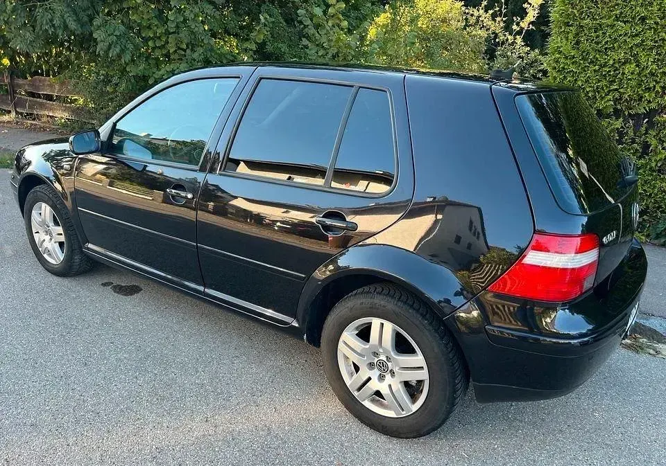 Gebraucht VW Golf IV 131 PS (96 kW) 2003 Schwarz Limousine