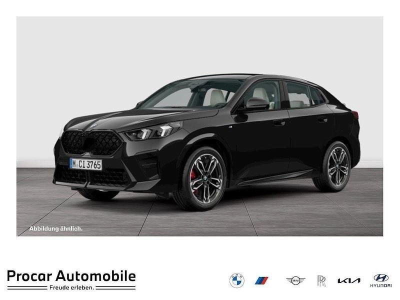 Black sapphire Gebraucht 2024 BMW X2 Luxury Line SUV | 41.995 € (Superpreis) - Bild 1/4