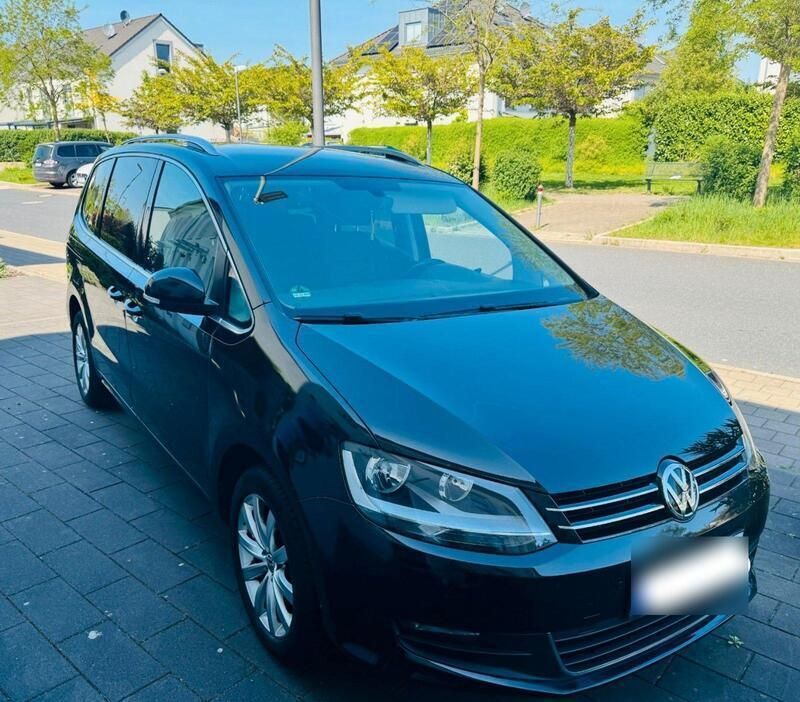 Schwarz Gebraucht 2015 VW Sharan Comfortline Van / Kleinbus | 16.900 € (Fairer Preis) - Bild 1/4