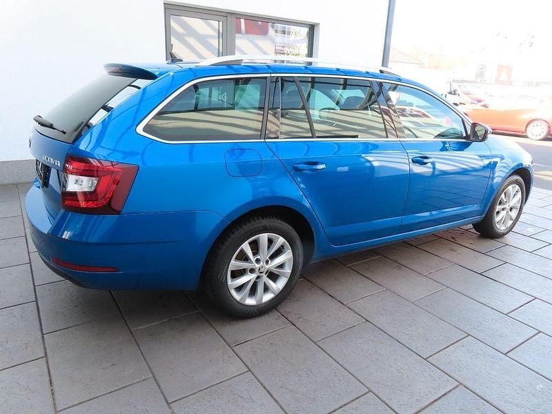 Gebraucht Skoda Octavia Style 150 PS (110 kW) 2020 Blau Kombi