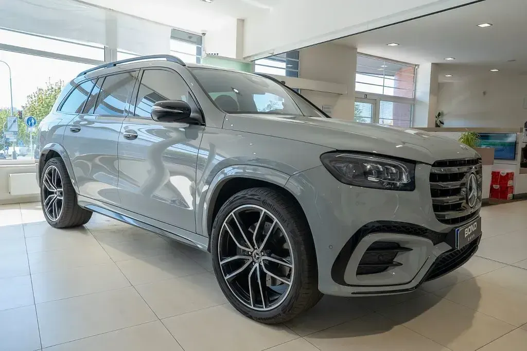 Gebraucht Mercedes GLS450 Premium Plus 367 PS (269 kW) 2024 Grau SUV