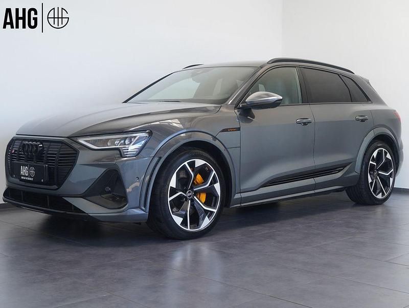 Gebraucht Audi e-tron Sport 369 kW (503 PS) 2022 Grau SUV