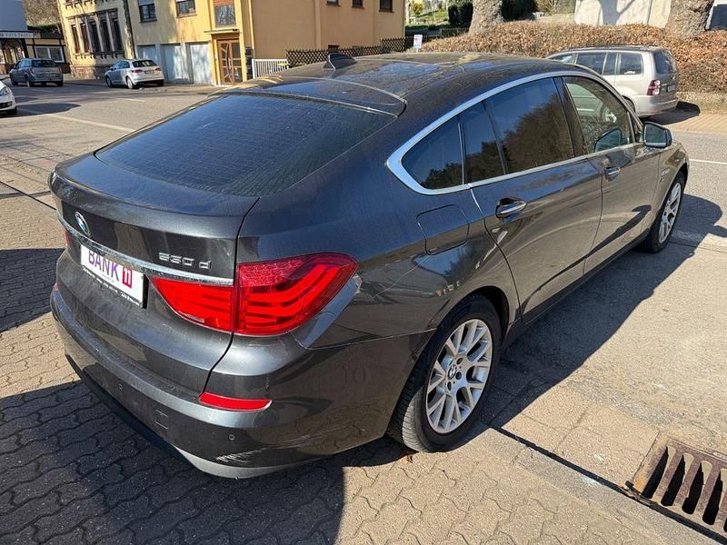 Gebraucht BMW 530 Gran Turismo Sport Line 245 PS (180 kW) 2010 Grau Limousine