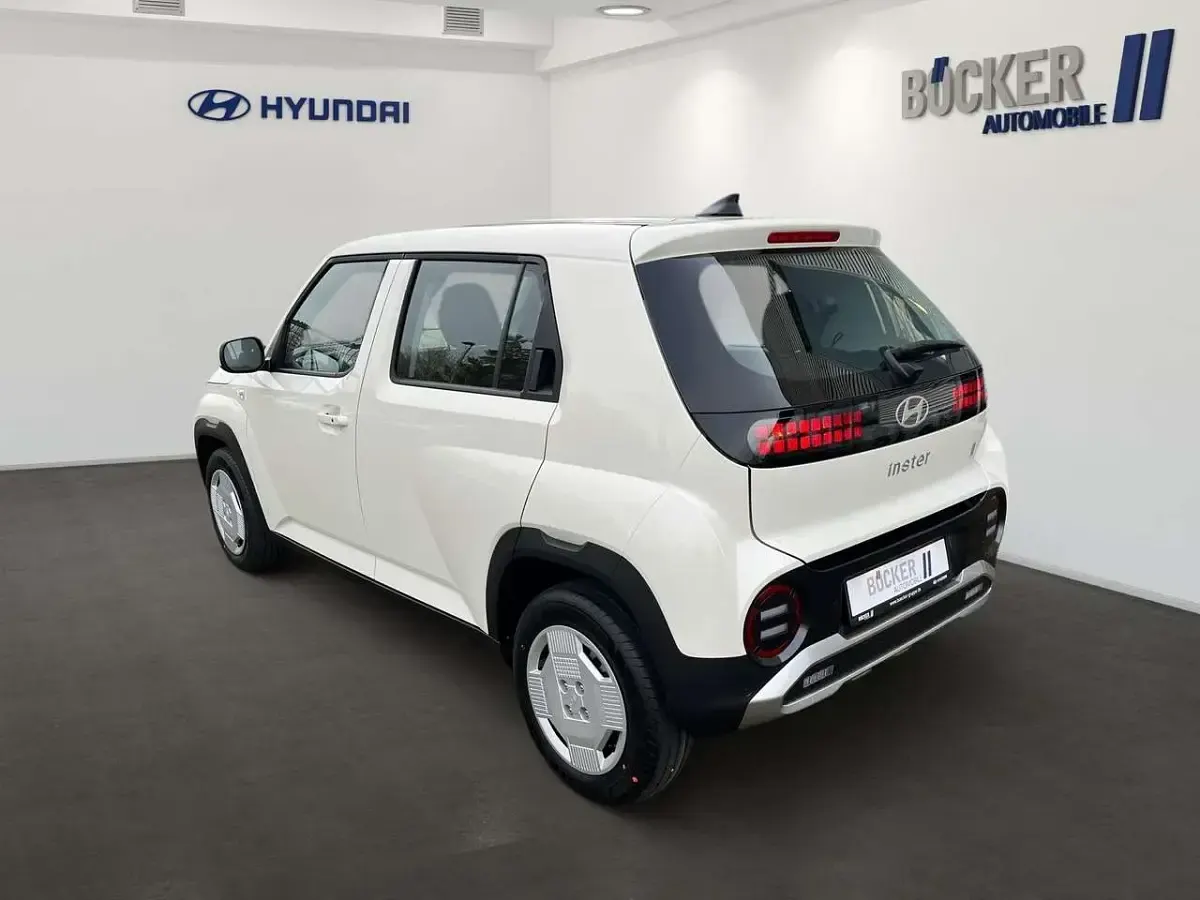 Neu Hyundai Inster Select 71 kW (97 PS) 2026 Unbleached ivory Kleinwagen
