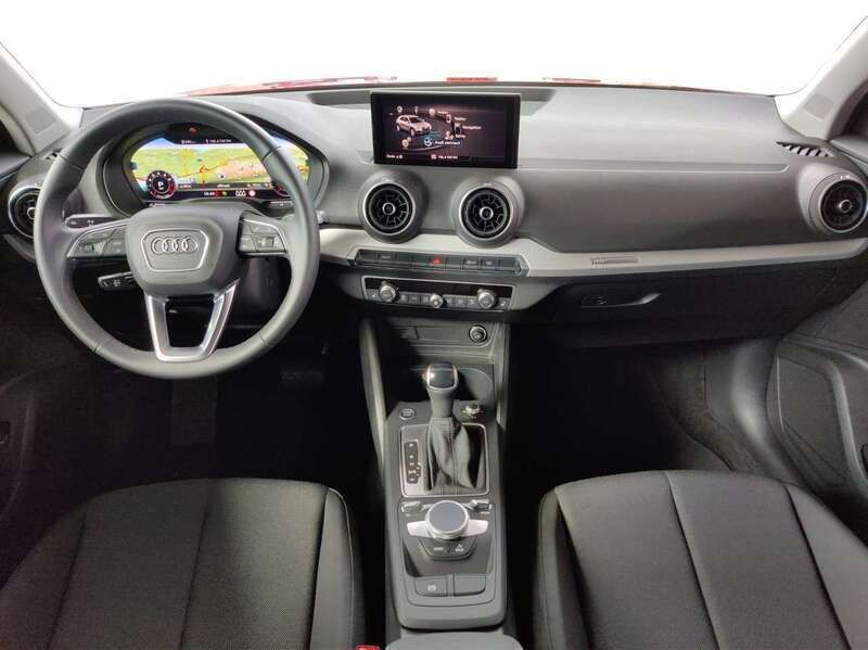 Gebraucht Audi Q2 S-Line 150 PS (110 kW) 2024 Rot SUV