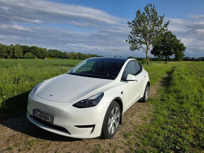 Gebraucht 2023 Tesla Model Y SUV | 32.999 € (Fairer Preis) - Bild 1/4