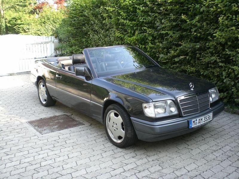 Gebraucht Mercedes E320 220 PS (161 kW) 1994 Schwarz Cabrio