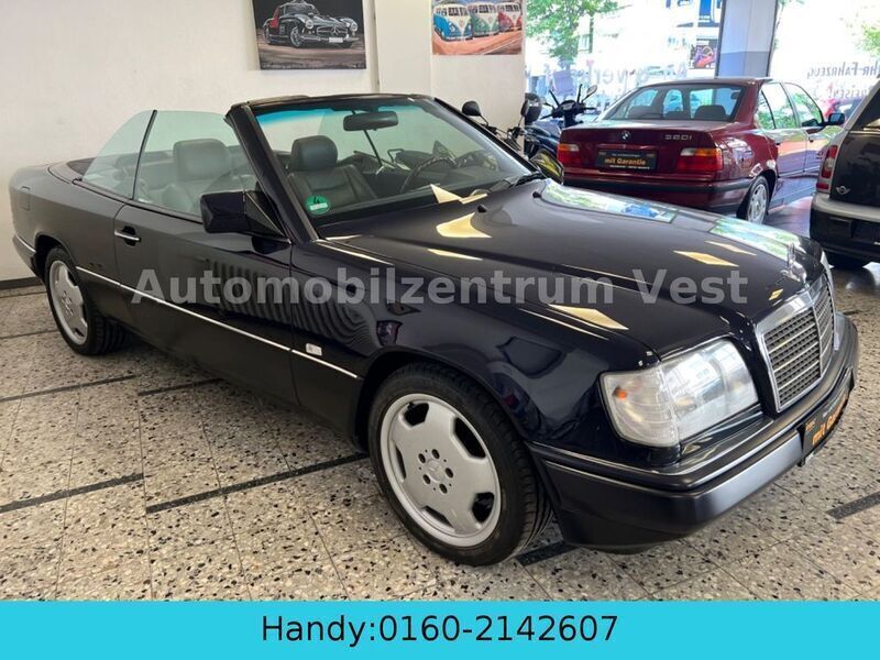 Gebraucht Mercedes E220 150 PS (110 kW) 1997 Violett Cabrio