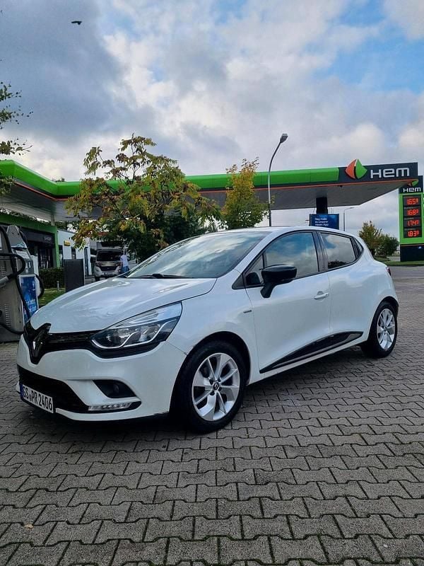 Weiß Gebraucht 2016 Renault Clio IV LIMITED Kleinwagen | 5.450 € (Superpreis) - Bild 1/4