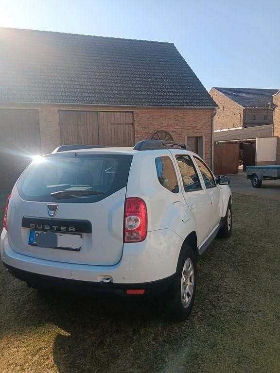 Gebraucht Dacia Duster 105 PS (77 kW) 2012 Weiß SUV
