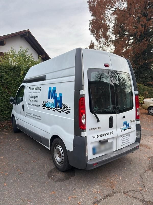 Gebraucht Renault Trafic 145 PS (106 kW) 2008 Weiß Van / Kleinbus