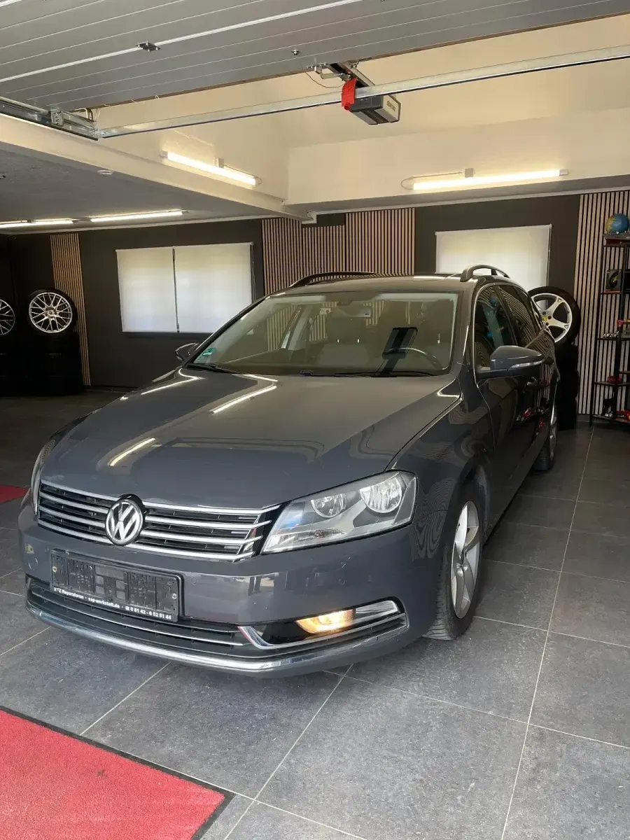 Usata VW Passat 140 CV (102 kW) 2011 Grigio Station wagon