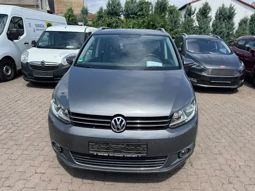 Gebraucht VW Touran Highline 140 PS (102 kW) 2011 Grau Van / Kleinbus
