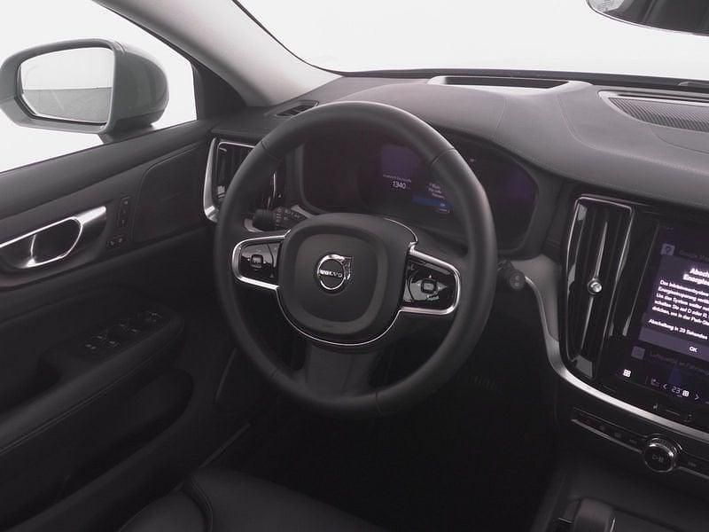 Gebraucht Volvo V60 CC Ultimate 197 PS (144 kW) 2023 Grau Kombi