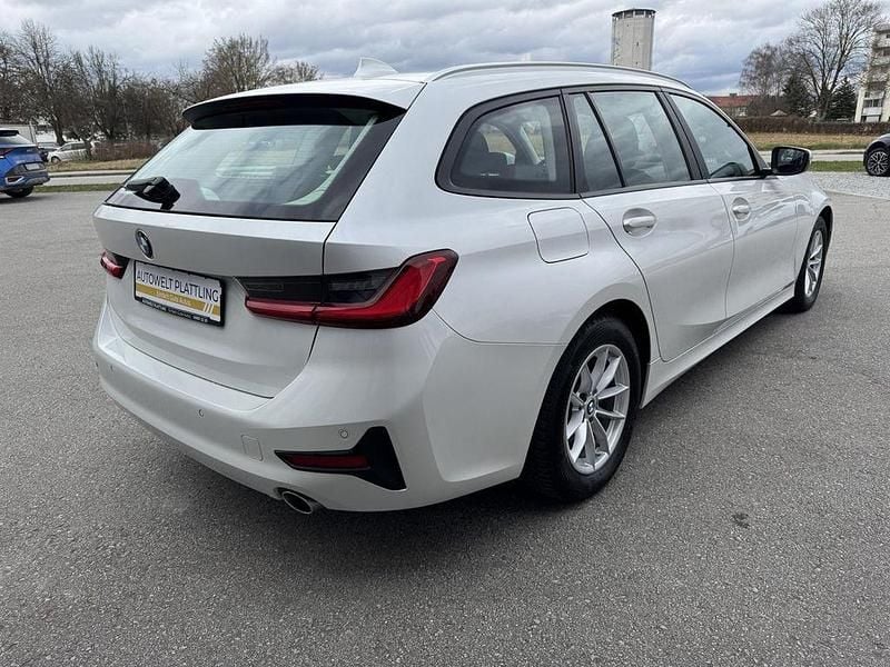 Gebraucht BMW 318 Advantage 150 PS (110 kW) 2020 Weiß Kombi