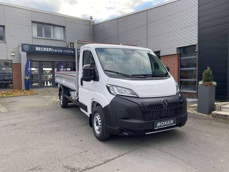Neu Peugeot Boxer 140 PS (102 kW) 2026 Lackierung weiss icy/typ ausse Van