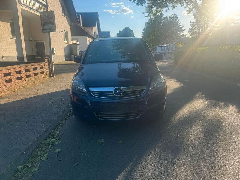 Blau Gebraucht 2010 Opel Zafira Selection Van / Kleinbus | 1.300 € (Guter Preis) - Bild 1/4