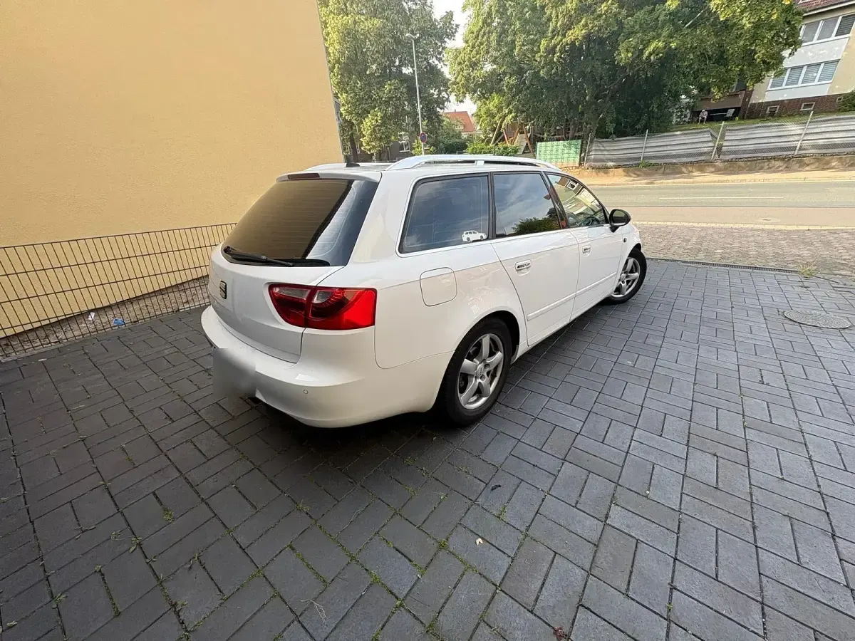 Gebraucht Seat Exeo 140 PS (102 kW) 2012 Weiß Kombi
