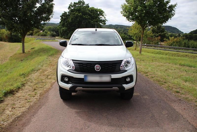 Gebraucht Fiat Fullback Cross Plus 181 PS (133 kW) 2018 Weiß Pickup