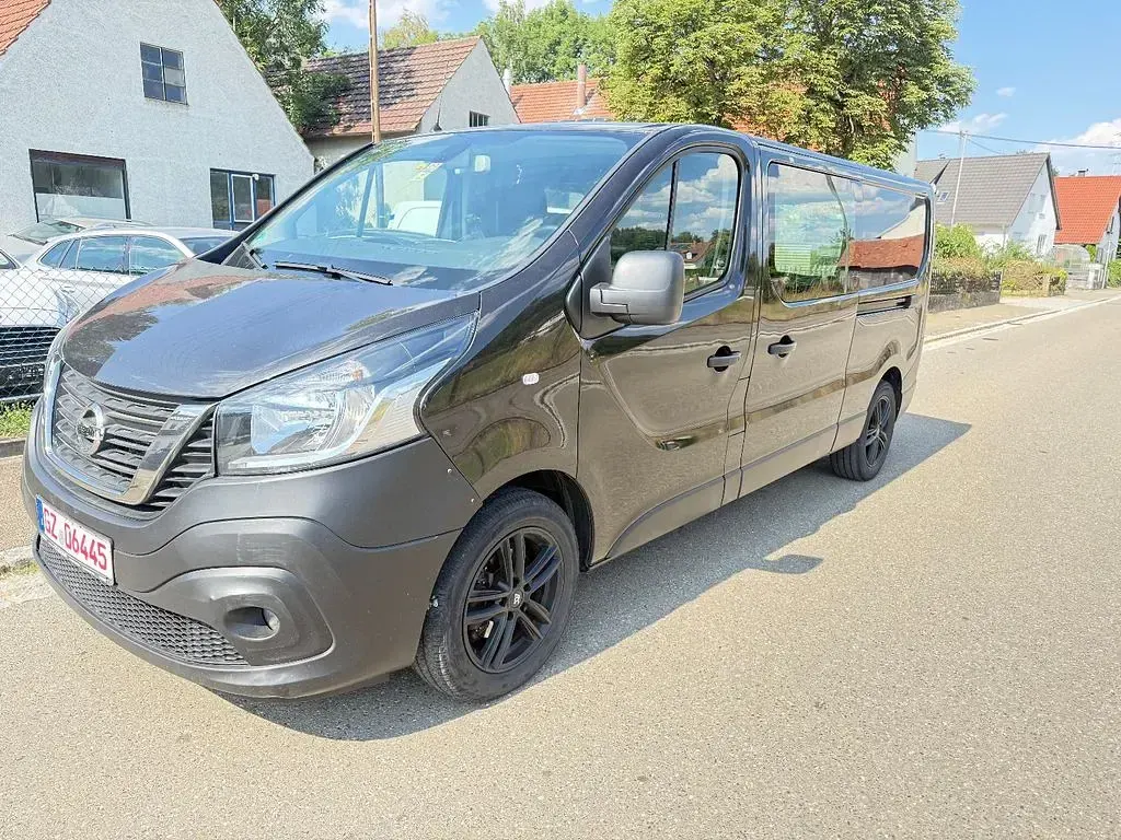 Gebraucht Nissan NV300 Comfort 145 PS (106 kW) 2019 Schwarz Van