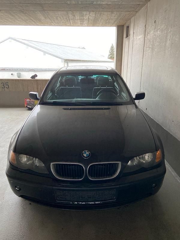 Gebraucht BMW 316 116 PS (85 kW) 2005 Schwarz Limousine