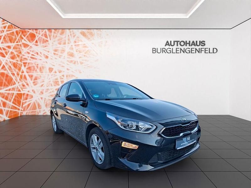 Gebraucht Kia Ceed Vision 99 PS (72 kW) 2019 Schwarz Kleinwagen