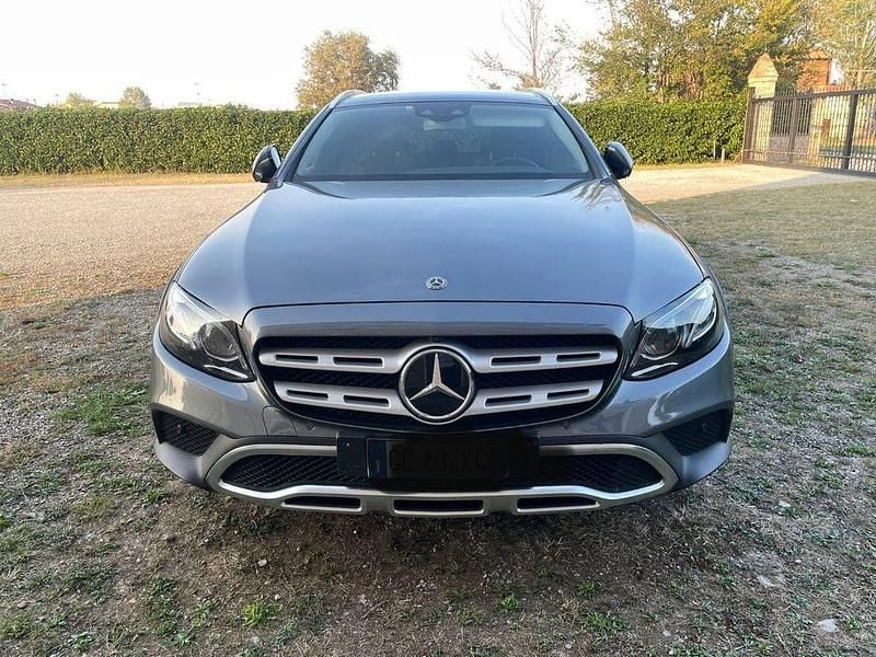 Gebraucht Mercedes E400 Premium Plus 340 PS (250 kW) 2020 Grau Limousine