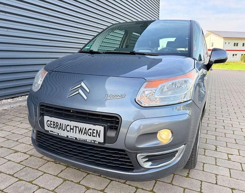 Grau Gebraucht 2009 Citroën C3 Picasso Exclusive Van / Kleinbus | 2.490 € (Fairer Preis) - Bild 1/4
