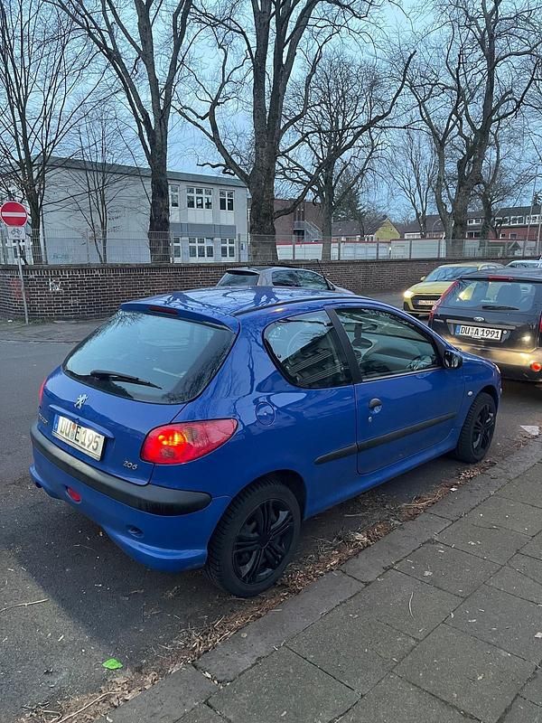 Gebraucht Peugeot 206 60 PS (44 kW) 2004 Kleinwagen