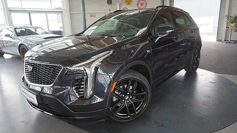 G6m (metallic) Gebraucht 2023 Cadillac XT4 SUV | 36.800 € (Guter Preis) - Bild 1/4