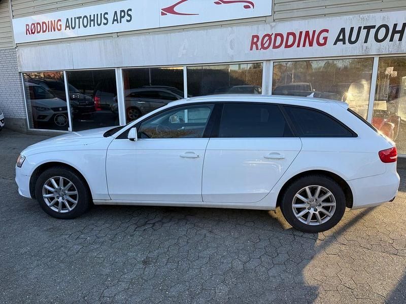Gebraucht Audi A4 Attraction 150 PS (110 kW) 2014 Weiß Kombi