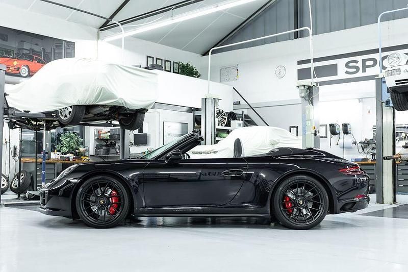 Gebraucht Porsche 911 Carrera Cabriolet 450 PS (330 kW) 2017 Tiefschwarz Cabrio