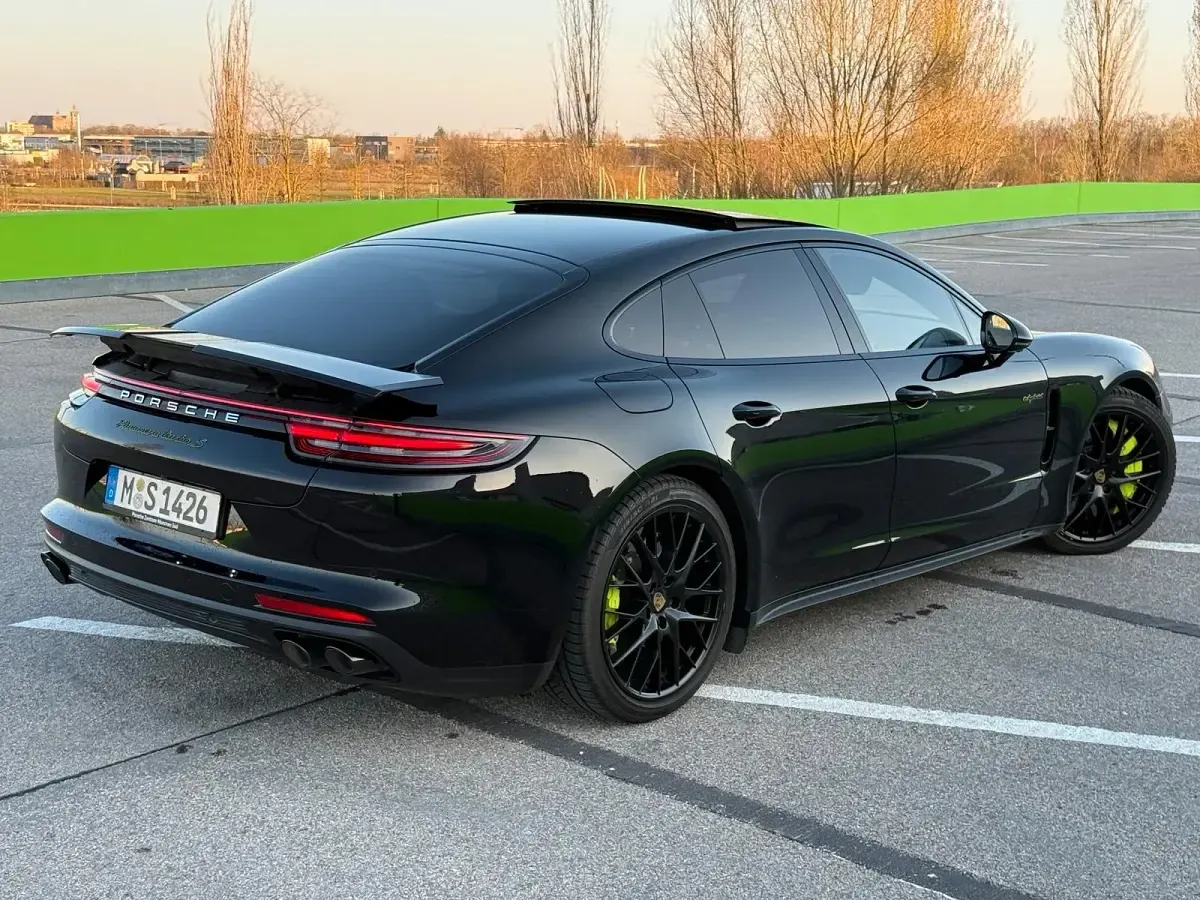 Gebraucht Porsche Panamera Turbo S E-Hybrid 680 PS (500 kW) 2020 Schwarz Kleinwagen