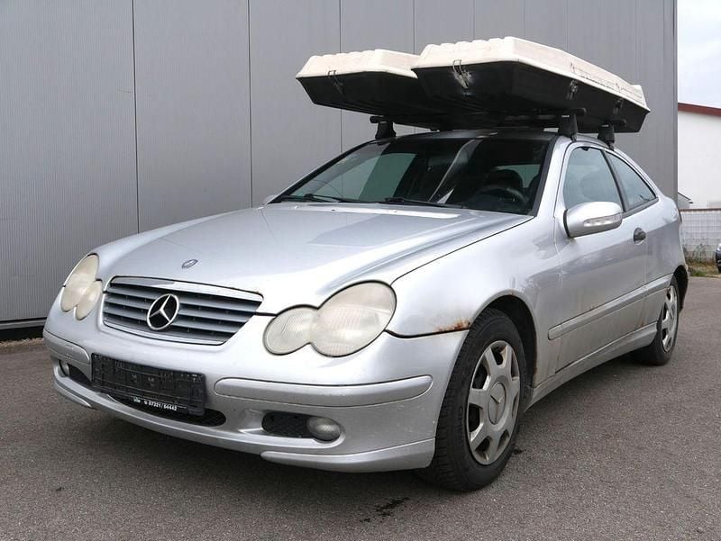 Gebraucht Mercedes C200 163 PS (119 kW) 2002 Silber Coupé