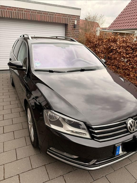 Gebraucht VW Passat Highline 140 PS (102 kW) 2010 Schwarz Kombi