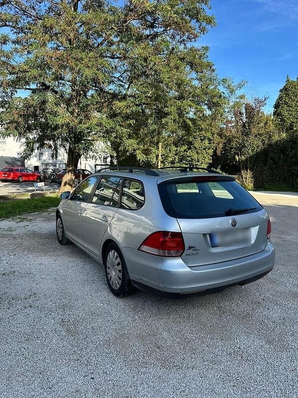 Gebraucht VW Golf VI 105 PS (77 kW) 2009 Silber Kleinwagen