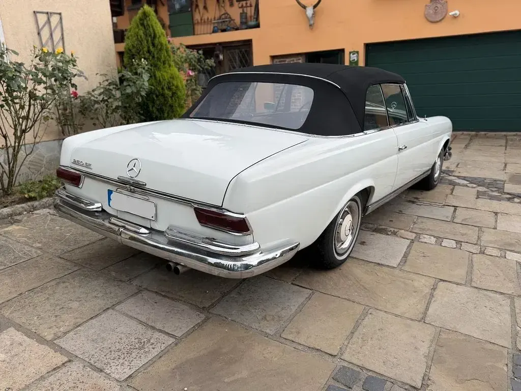 Gebraucht Mercedes W111 150 PS (110 kW) 1967 Weiß Cabrio