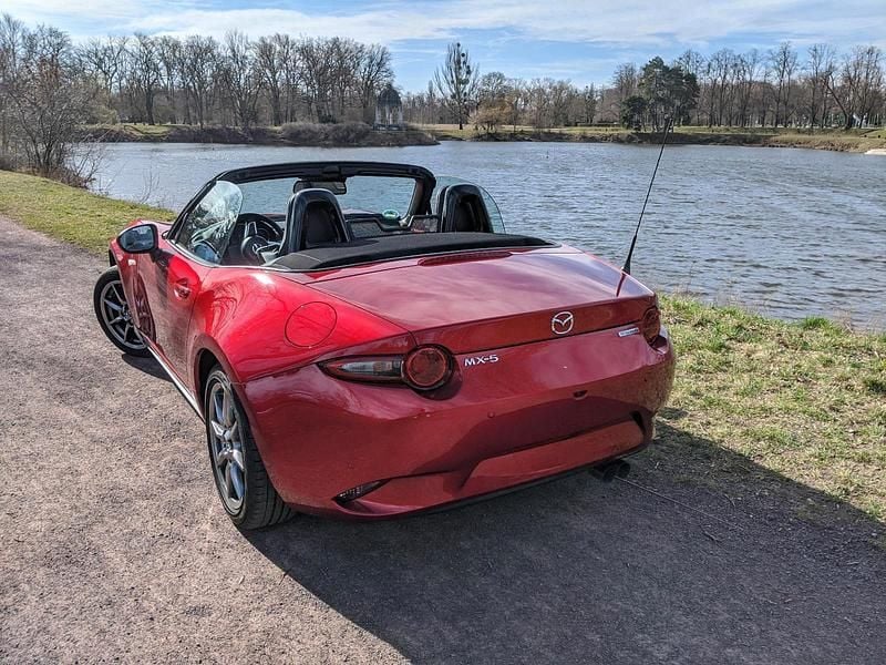 Gebraucht Mazda MX5 Selection 131 PS (96 kW) 2021 Rot Cabrio
