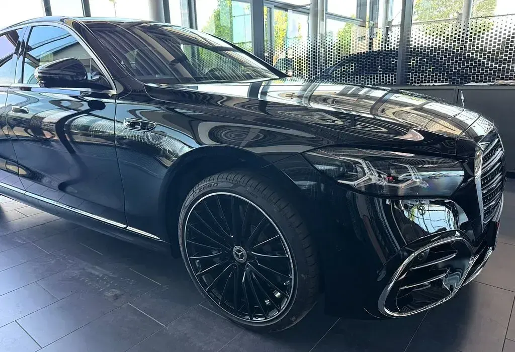 Neu Mercedes S580 Premium Plus 560 PS (411 kW) 2026 Schwarz Limousine