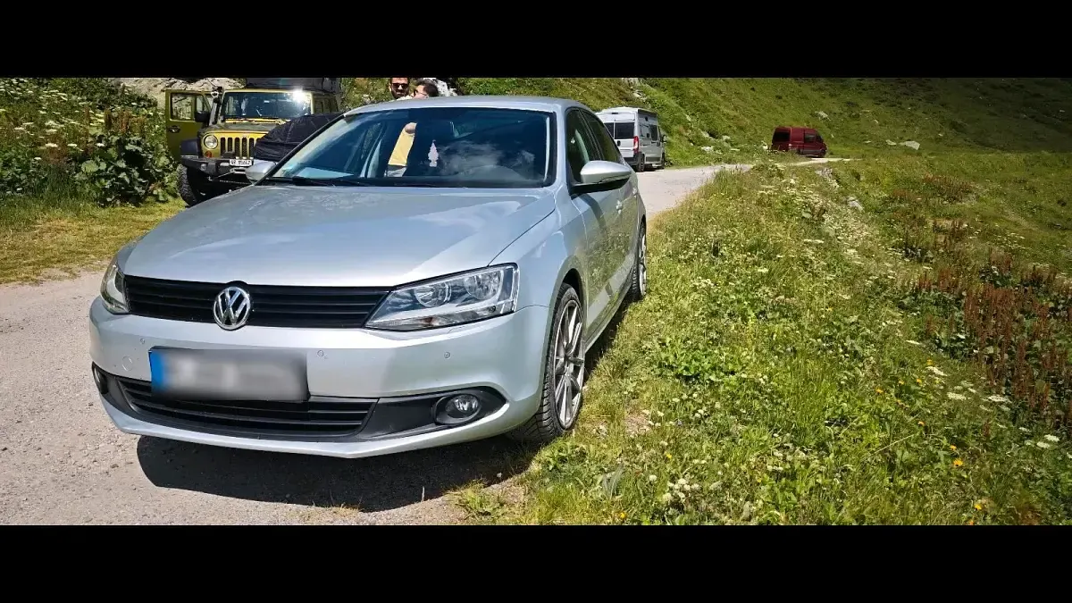 Gebraucht VW Jetta 122 PS (89 kW) 2026 Silber Limousine