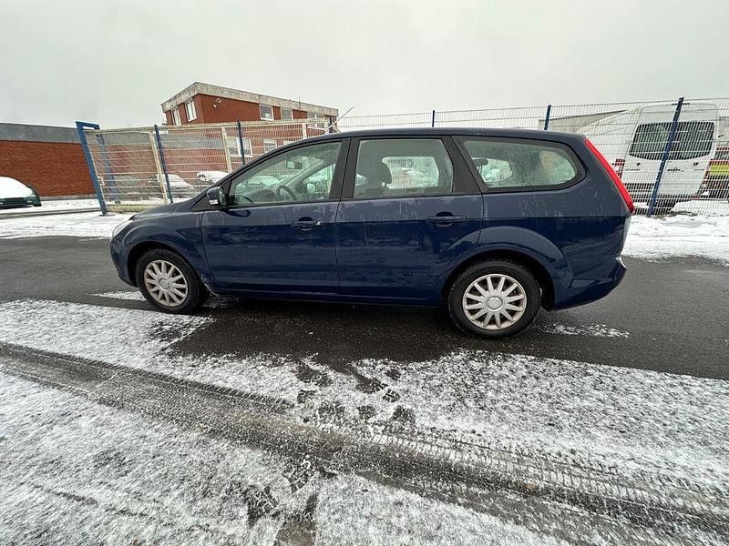 Gebraucht Ford Focus Style 109 PS (80 kW) 2009 Blau Limousine