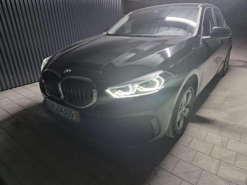 Gebraucht BMW 118 Advantage 136 PS (100 kW) 2022 Schwarz Kleinwagen