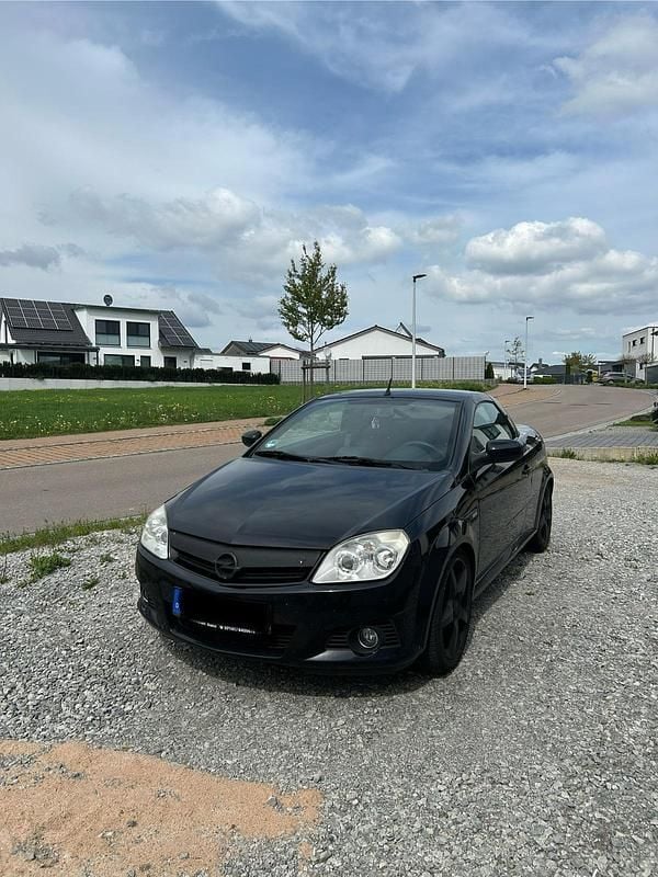Schwarz Gebraucht 2007 Opel Tigra Cabrio | 1.500 € (Guter Preis) - Bild 1/4