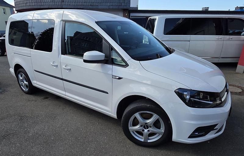 Gebraucht VW Caddy Maxi 150 PS (110 kW) 2015 Candyweiß Van / Kleinbus