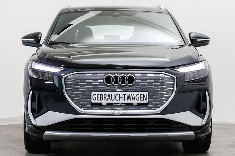Używany Audi Q4 e-tron S-Line 150 kW (204 KM) 2022 Czarny SUV