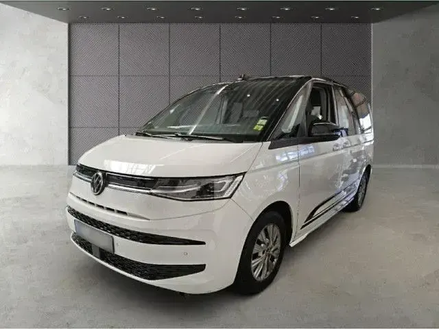 Gebraucht VW Multivan Edition 150 PS (110 kW) 2023 Candyweiß Van / Kleinbus