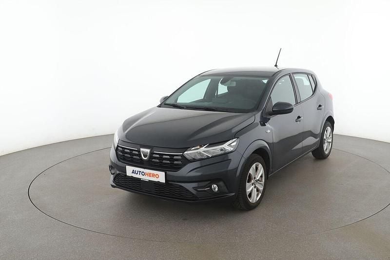 Grau Gebraucht 2021 Dacia Sandero Comfort Kleinwagen | 12.710 € (Guter Preis) - Bild 1/3