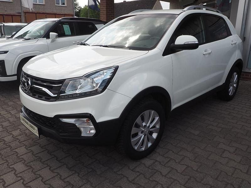 Weiß Gebraucht 2017 Ssangyong Korando Quartz SUV | 7.900 € (Guter Preis) - Bild 1/4